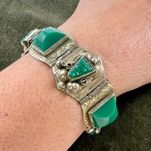 Vintage Mexican Alpaca Silver Green Onyx Carved Tribal Mask Link Bracelet UNIQUE